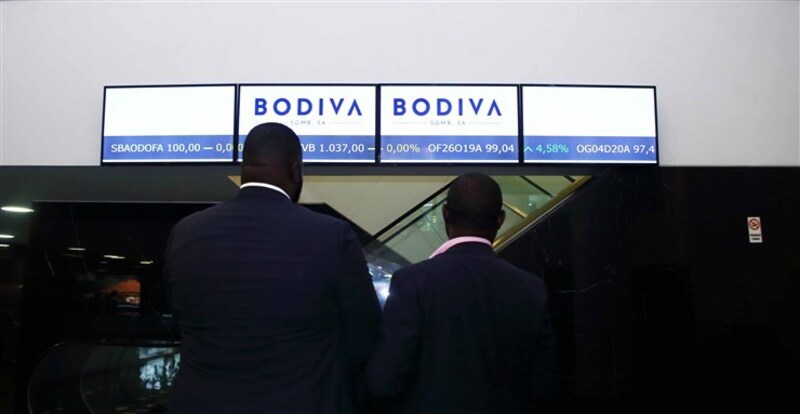 Bodiva arranca com históricos 2,874 biliões kz, enquanto BNA perde terreno para a Áurea