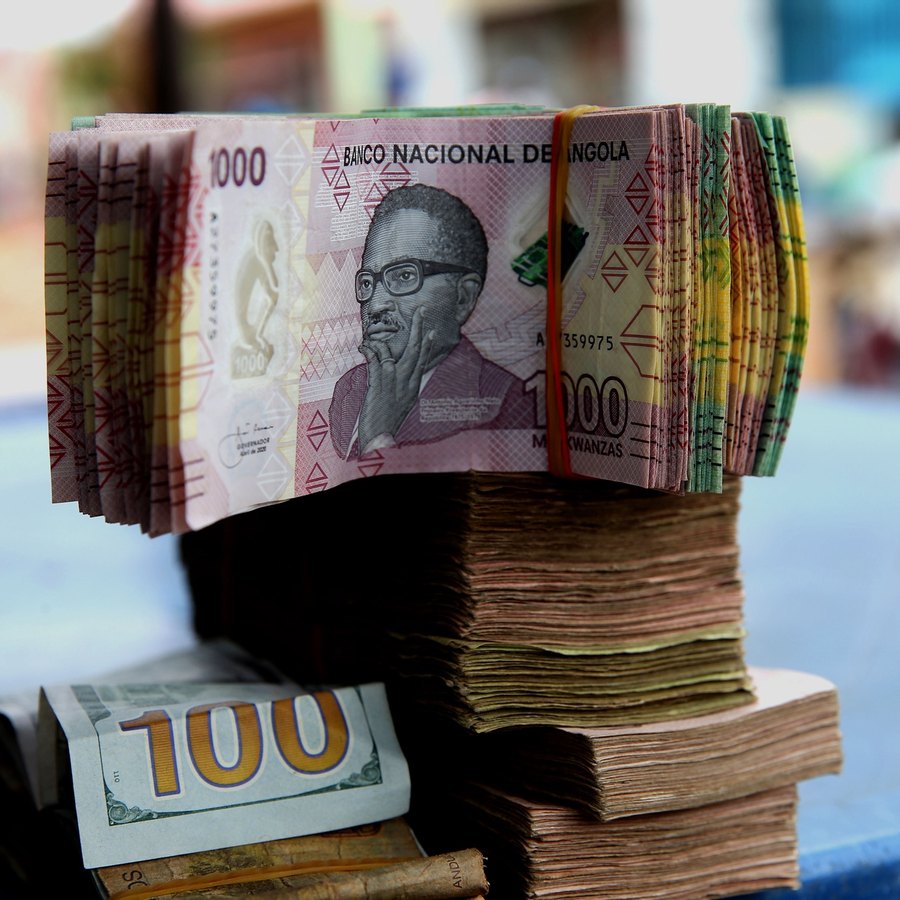 Petróleo rendeu ao Estado mais de 1,1 bilião de kwanzas acima do previsto no OGE