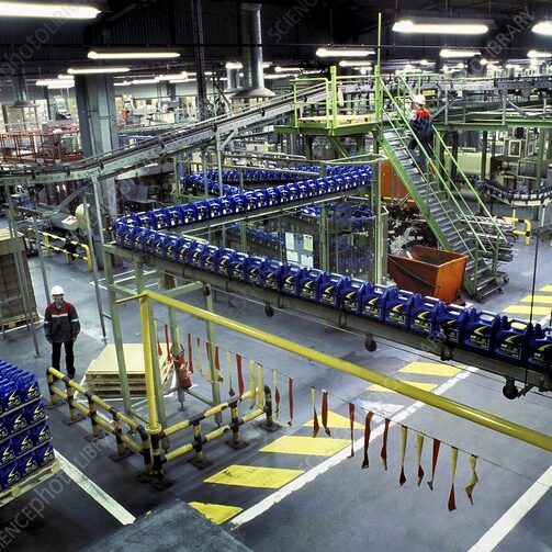 https://industriamagazine.com/wp-content/uploads/2026/03/C0043522-Factory_production_line.jpg