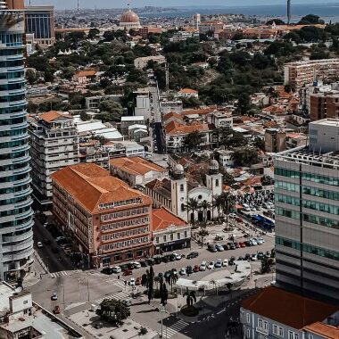 https://industriamagazine.com/wp-content/uploads/2026/10/Luanda11.jpg